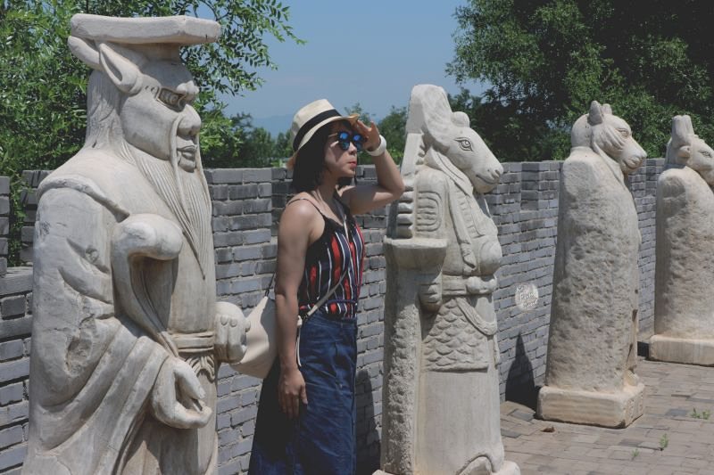 陝州地坑院雕像