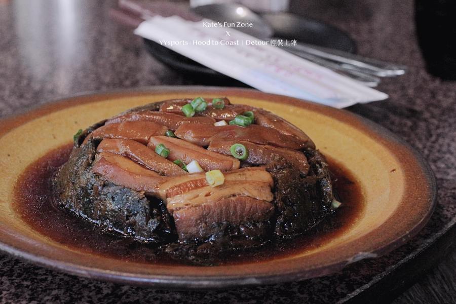梅干扣肉+紅棗饅頭 (NT$ 450/ 10個)