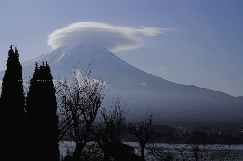 大廳能直眺富士山的雄偉與壯觀