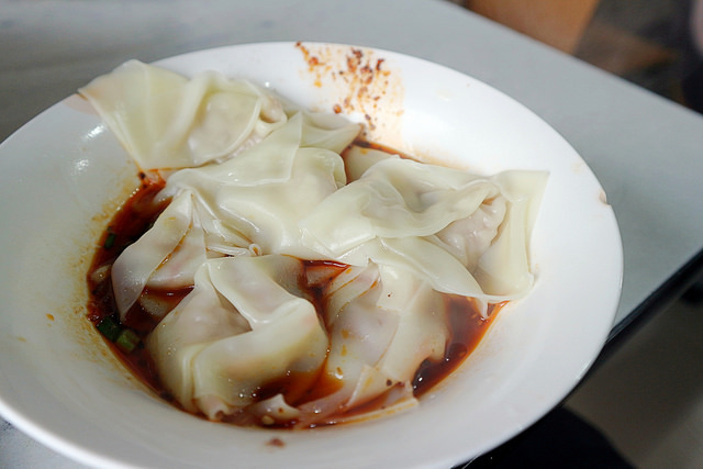 紅油抄手(一兩 RMB $7)