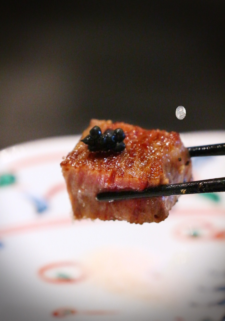 老饕和牛與魚子醬